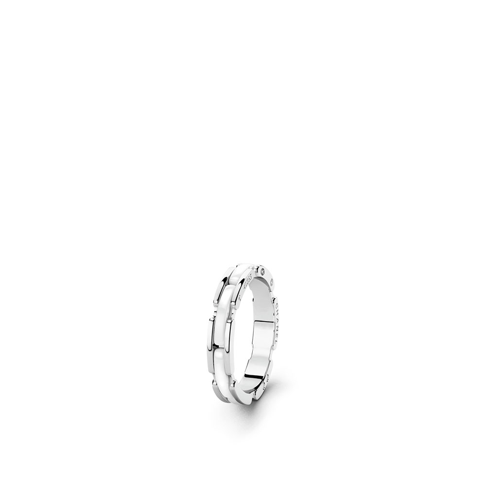 Chanel Ultra ring J3091