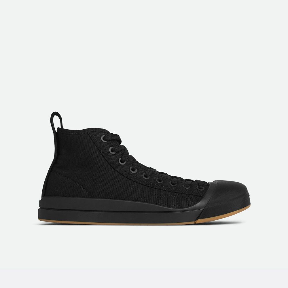 Bottega Veneta Vulcan Sneaker in Black 755130 V2R1 01000