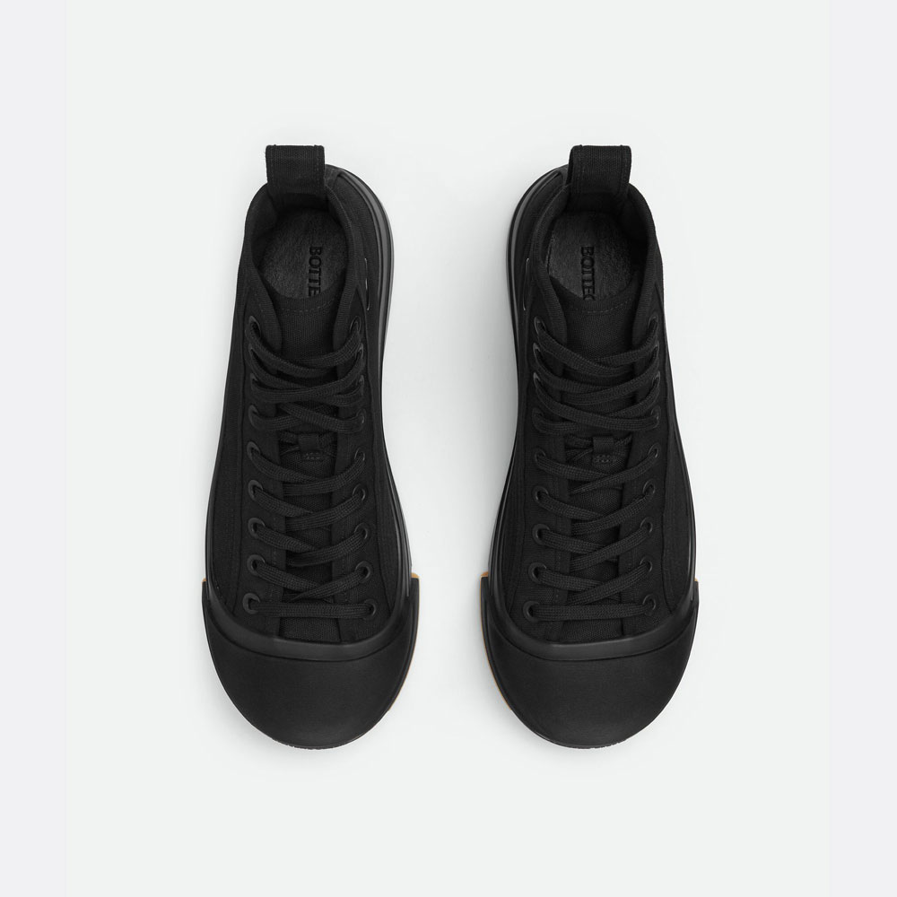 Bottega Veneta Vulcan Sneaker in Black 755130 V2R1 01000 - Photo-2