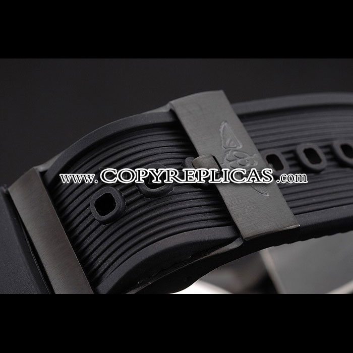 Breitling Avenger Seawolf Ion Plated Steinless Steel Case Black Dial Rubber Bracelet BL5627 - Photo-4
