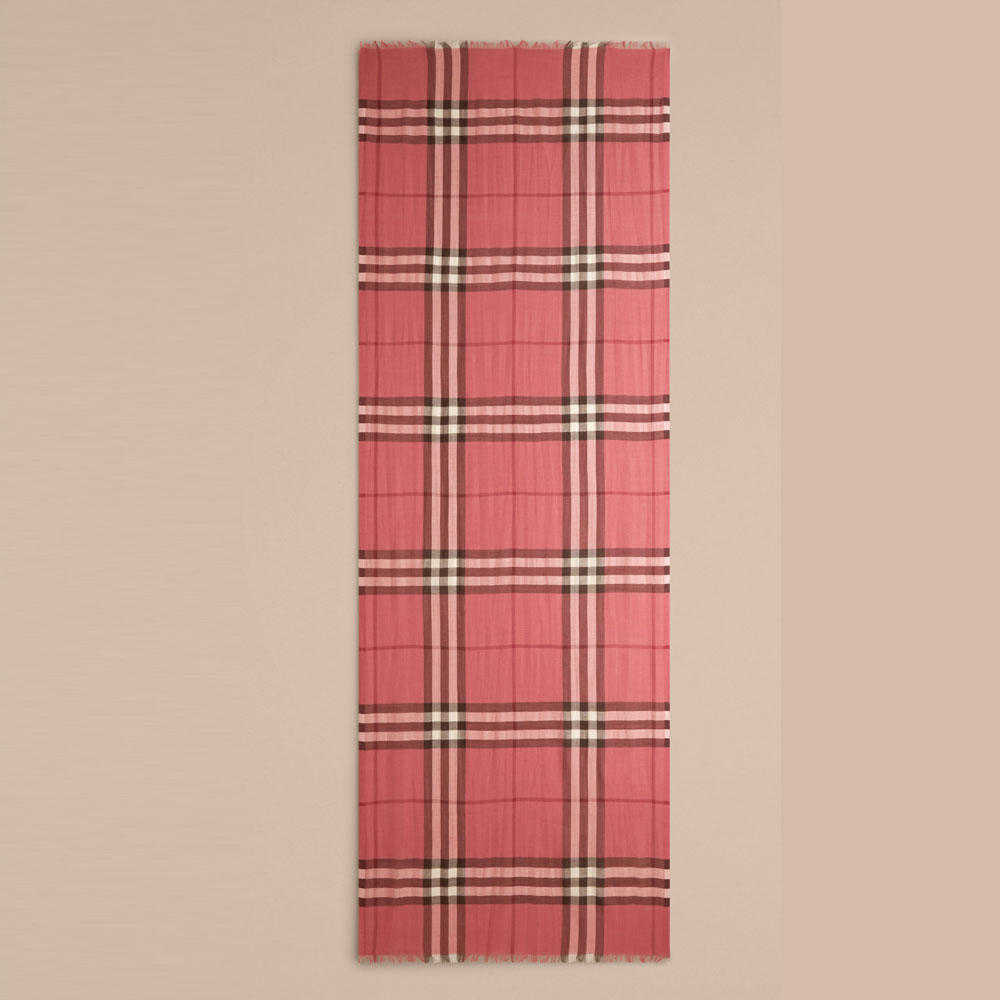 Burberry Lightweight Check Wool and Silk Scarf Blush Pink 39948351 - Photo-2