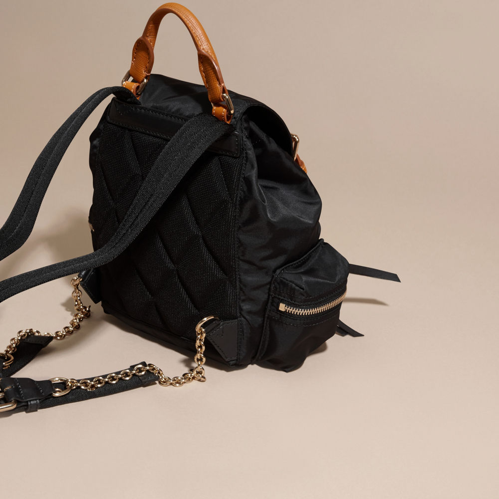 Burberry Small Rucksack in Technical Nylon and Leather Black 40166171 - Photo-3