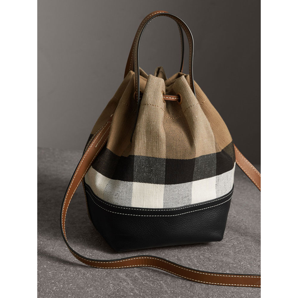 Burberry Small Canvas Check and Leather Bucket Bag in Tan 40495541 - Photo-2