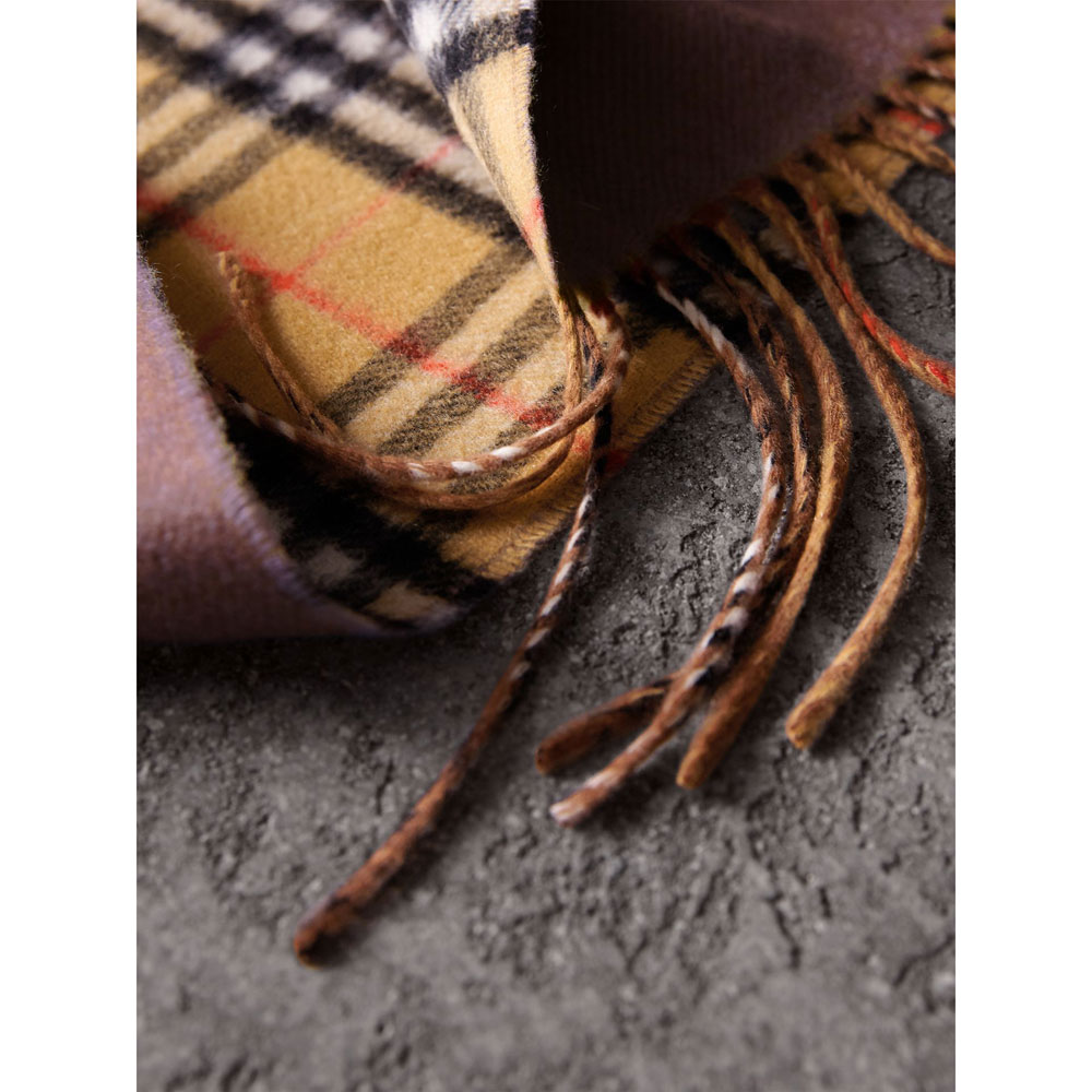Burberry Long Reversible Vintage Check Double-faced Cashmere Scarf 40583701 - Photo-4