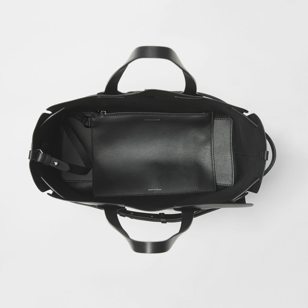 Burberry Medium Soft Leather Belt Bag 80065671 - Photo-2
