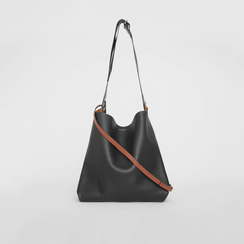 Burberry Leather Grommet Detail Bag 80073471
