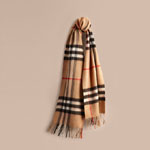Burberry Classic Cashmere Scarf in Check Camel 39295221