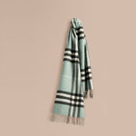 Burberry Classic Cashmere Scarf in Check Dusty Mint 39944851