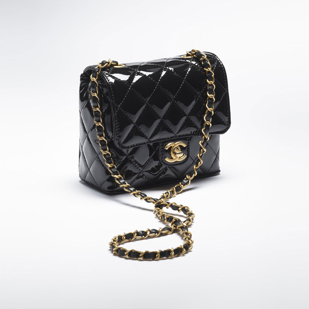Chanel Mini Flap Bag Patent calfskin AS3648 B09577 94305