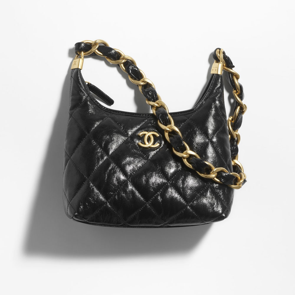 Chanel Small hobo bag Shiny lambskin AS4922 B16897 94305