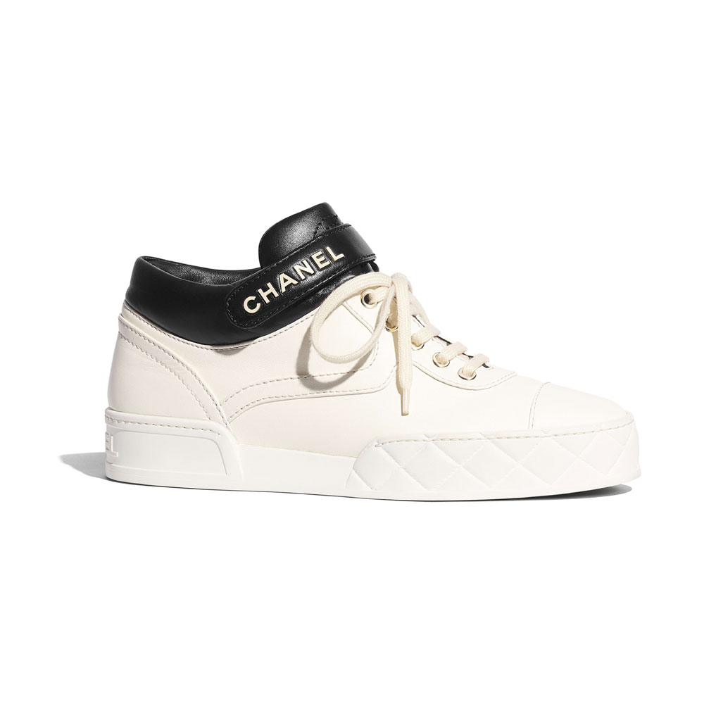 Chanel Lambskin Ivory Black Sneakers G34967 X01000 C2666