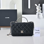 Chanel Wallet on chain in black AP4938 B22654 94305