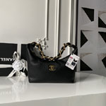 Chanel Hobo handbag in black AS5837 B22140 94305