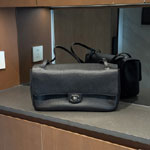 Chanel Maxi flapbag Grained calfskin silver-tone metal AS6231 B24008 94305