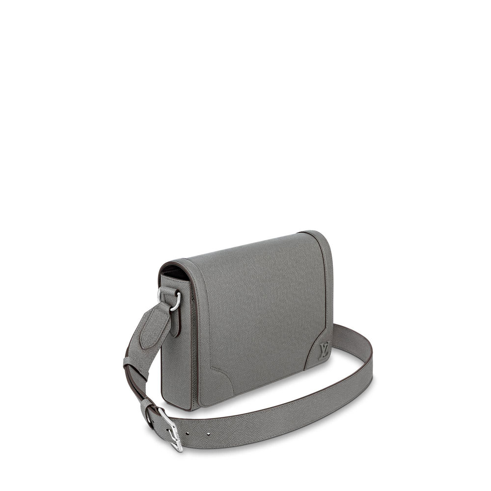Louis Vuitton New Flap Messenger Taiga Leather M30808 - Photo-2