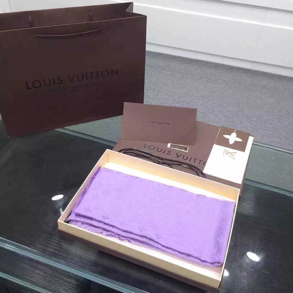 Louis Vuitton Monogram Shawl M70110 - Photo-2