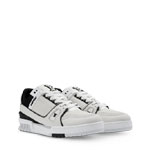 Louis Vuitton Trainer Sneaker in Black 1AIJ44