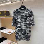 Louis Vuitton Monogram Short-Sleeved Crewneck 1AK70A