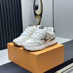 Louis Vuitton Classic Sneaker 1AKBWX