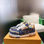Louis Vuitton Trainer Sneaker 1AKP8Z