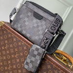 Louis Vuitton Trio Messenger M28602