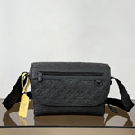 Louis Vuitton Courrier Messenger Black M28781