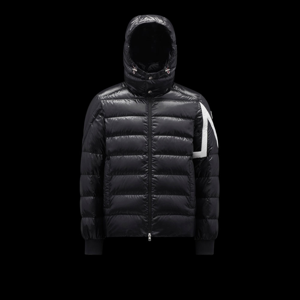 Moncler Black Corydale Short Down Jacket H20911A0010168950999