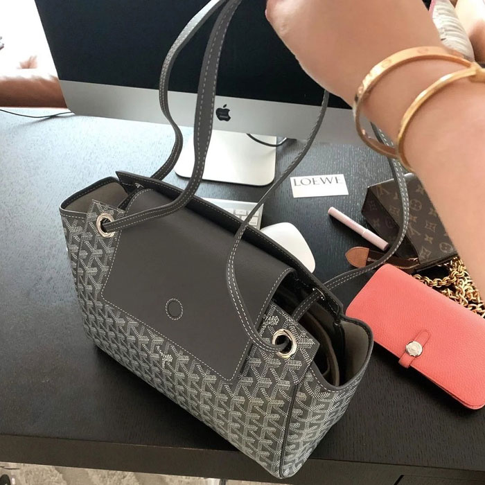 Authentic Review from SAMORGA - Staines upon Thames,United Kingdom