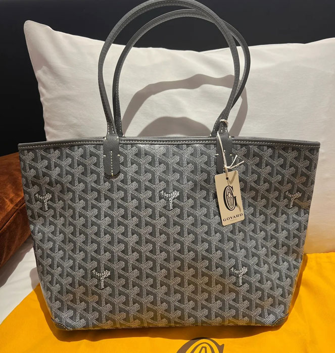 Authentic Review from Charlotte Brown - Lafayette,United States