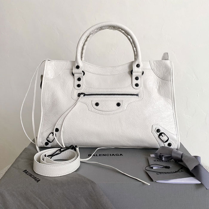 Authentic Review from Linda Hobart - Canandaigua,United States