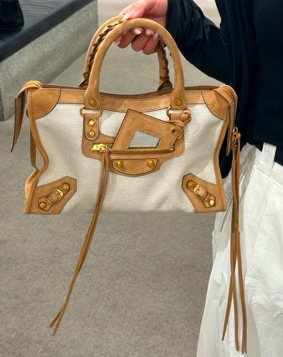 Authentic Review from Maeve Robinson - newtownabbey,United Kingdom