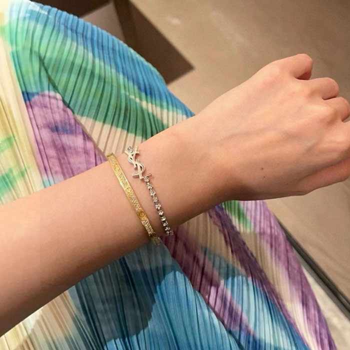 Authentic Review from roslan omar - Kota Bharu,Malaysia