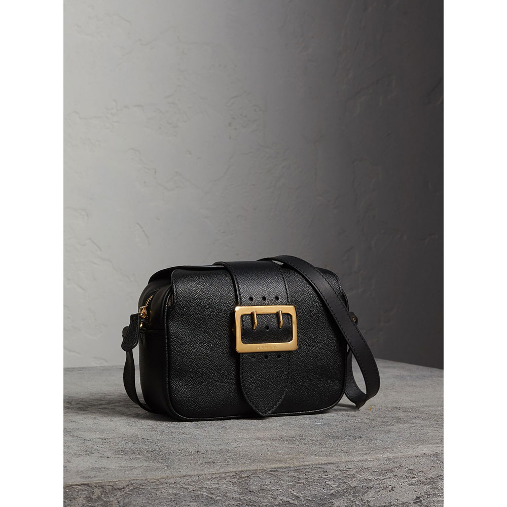 Burberry Small Buckle Crossbody Bag in Leather in Black 40578041 - Photo-4