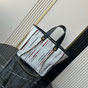 Chanel Small Shopping Bag AS6200 B25749 UD596 - thumb-3