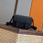 Mini Dior Daily Messenger Bag with Flap Black 2ESCA598YNU H03E