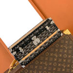 Goyard 352 Case in Black 352STHPMLTY01CL01P