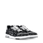 Louis Vuitton Trainer Sneaker in Black 1AJ340