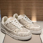 Louis Vuitton Trainer Sneaker 1AKG4F