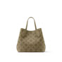 Louis Vuitton Blossom PM Mahina M25861 - thumb-3