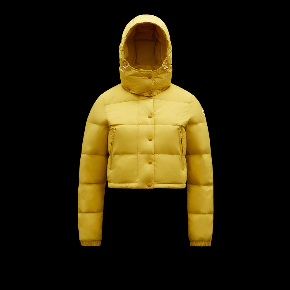 Moncler Sulphur Avoine Short Down Jacket G20931A00033595A2128